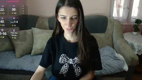 Enna Kim online show from November 25, 2025, 10:37 am