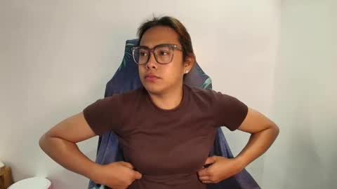 Snapshot of your_dreamgirlxxx69 chatting on March 23, 2026, 11:47 am your_dreamgirlxxx69 online show from March 23, 2026, 11:47 am
