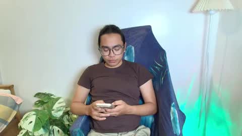 Snapshot of your_dreamgirlxxx69 chatting on May 3, 2026, 4:51 am your_dreamgirlxxx69 online show from May 3, 2026, 4:51 am