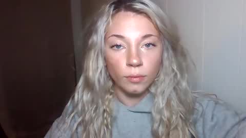 your_fav1 online show from October 25, 2025, 1:46 am