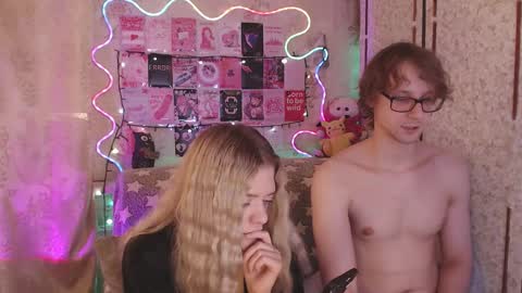 Your Horny Friends online show from November 17, 2025, 9:04 am