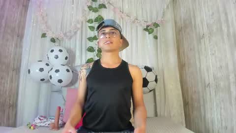 Snapshot of your_kitty_boy chatting on June 29, 2026, 7:36 pm your_kitty_boy online show from June 29, 2026, 7:36 pm