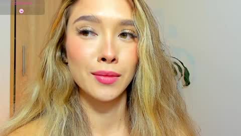 your_little_ online show from February 1, 2025, 1:20 pm