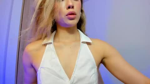 your_little_ online show from February 18, 2025, 1:11 pm