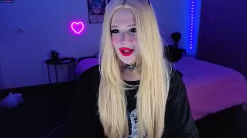 Eva online show from October 2, 2025, 7:10 pm