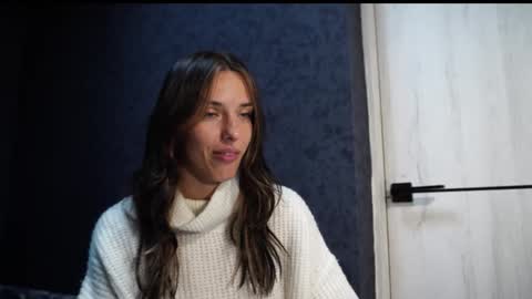 Meri  online show from November 6, 2025, 9:05 pm