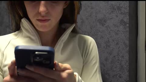 Meri  online show from December 15, 2025, 10:03 pm