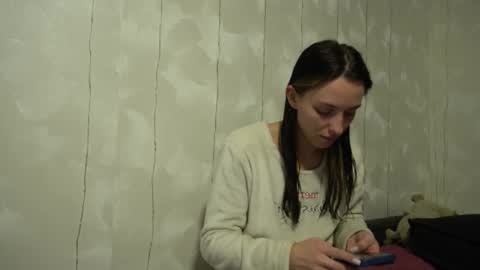 Meri  online show from February 4, 2026, 9:42 pm