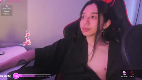 Snapshot of your_little_twink chatting on June 5, 2026, 1:45 am Han online show from June 5, 2026, 1:45 am