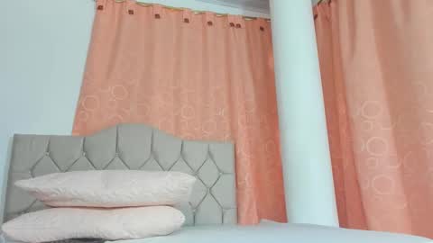your_melany online show from September 9, 2025, 12:37 pm