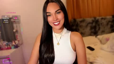 Miss Larah online show from March 25, 2026, 11:49 am