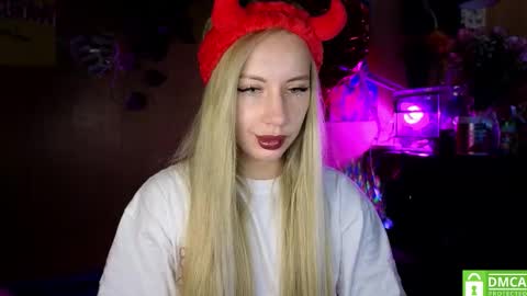 Alice  online show from October 1, 2025, 1:33 am