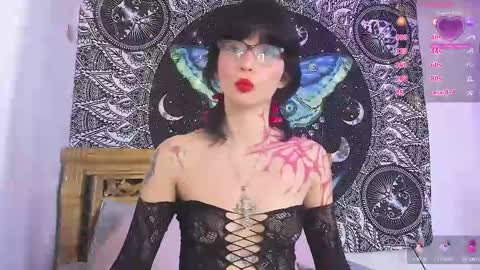 Snapshot of your_rosenrot chatting on February 11, 2025, 8:10 pm Daniela Help me reach 100 likes online show from February 11, 2025, 8:10 pm