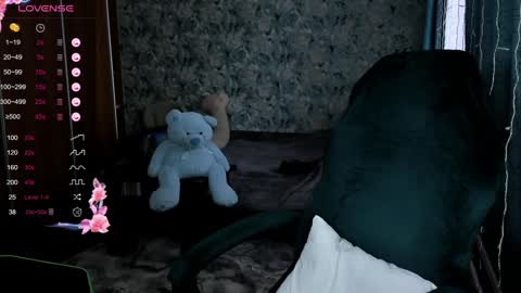 Molly online show from December 4, 2024, 6:22 am