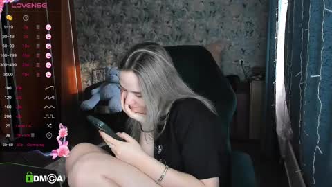 Molly online show from March 11, 2025, 10:07 am