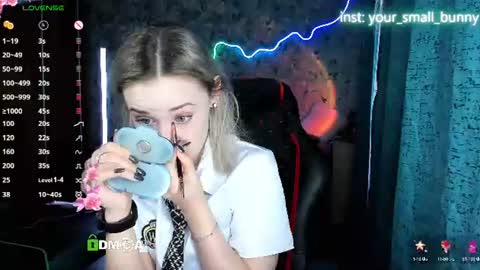 Snapshot of your_small_bunny chatting on August 2, 2026, 2:10 am Molly online show from August 2, 2026, 2:10 am