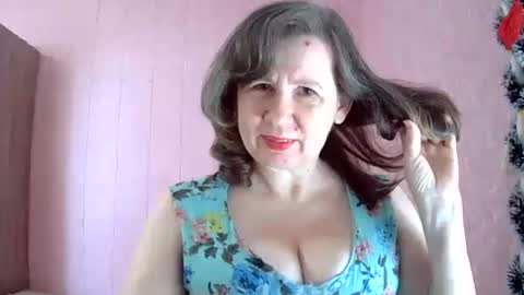 your_starsun online show from May 12, 2026, 6:21 am