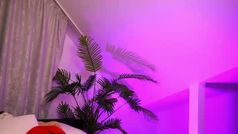 TenderSin online show from May 30, 2026, 1:57 am