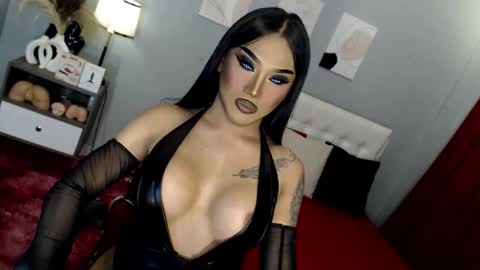 TRICXIEBELLE online show from October 7, 2025, 8:00 am