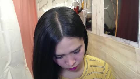 your_twinkletoes18 online show from February 14, 2026, 7:32 pm