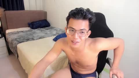 yourasian_bradley online show from March 2, 2025, 9:11 pm