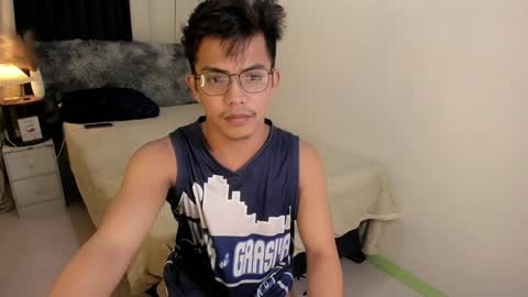 yourasian_bradley online show from March 11, 2025, 8:31 pm