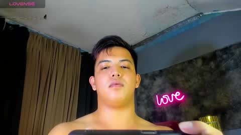 Snapshot of yourasian_bradley chatting on February 3, 2026, 6:22 am yourasian_bradley online show from February 3, 2026, 6:22 am