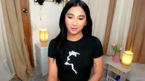 Snapshot of yourasianfave_drea chatting on October 23, 2025, 9:52 am DREA online show from October 23, 2025, 9:52 am