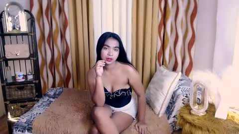 Snapshot of yourbabyprincess_lore chatting on April 26, 2026, 5:43 pm your princesskim online show from April 26, 2026, 5:43 pm