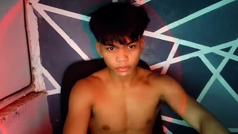 Snapshot of yourboycumrain chatting on July 1, 2026, 2:02 am rainy online show from July 1, 2026, 2:02 am