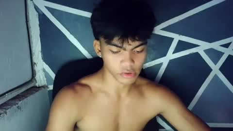Snapshot of yourboycumrain chatting on July 3, 2026, 9:21 pm rainy online show from July 3, 2026, 9:21 pm