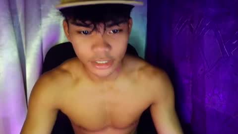 Snapshot of yourboycumrain chatting on July 20, 2026, 8:44 pm rainy online show from July 20, 2026, 8:44 pm
