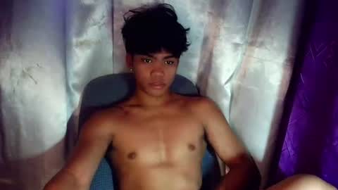 Snapshot of yourboycumrain chatting on July 30, 2026, 12:42 am rainy online show from July 30, 2026, 12:42 am