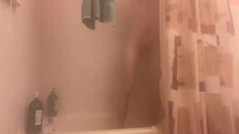 Snapshot of yourbroboytoy chatting on December 4, 2024, 10:19 pm yourbroboytoy online show from December 4, 2024, 10:19 pm