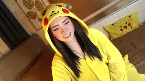 JEN  online show from October 18, 2025, 11:00 am