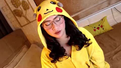 JEN  online show from March 15, 2026, 10:32 am