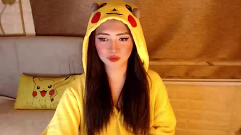 JEN  online show from April 26, 2026, 10:57 am