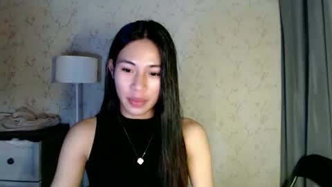 Snapshot of yourdreamgirlgwen chatting on June 1, 2026, 6:04 am GWENI online show from June 1, 2026, 6:04 am