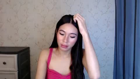 Snapshot of yourdreamgirlgwen chatting on July 28, 2026, 3:21 pm GWENI online show from July 28, 2026, 3:21 pm