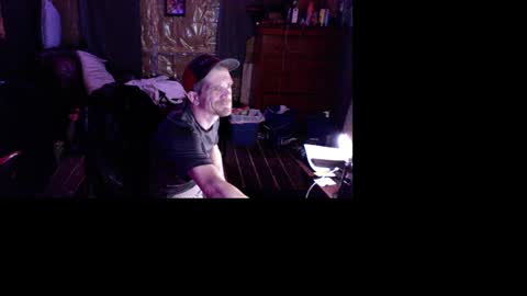 Snapshot of yourenotmytype69 chatting on January 5, 2025, 1:24 am yourenotmytype69 online show from January 5, 2025, 1:24 am