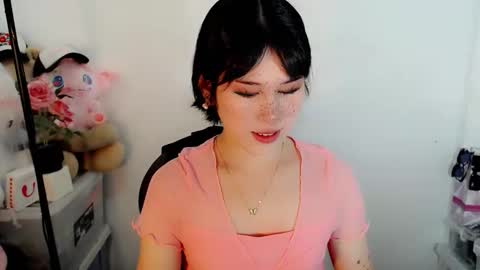 PrettyElla online show from October 20, 2025, 2:01 am