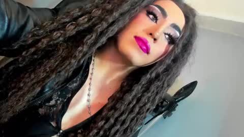  not into STINGY and CHEAP people online show from December 1, 2025, 10:37 pm