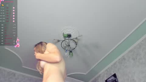 yourgirl_044 online show from December 20, 2024, 12:16 pm