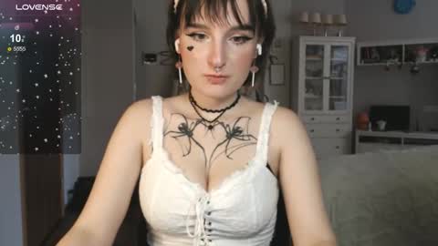 hanna online show from October 18, 2025, 1:56 pm