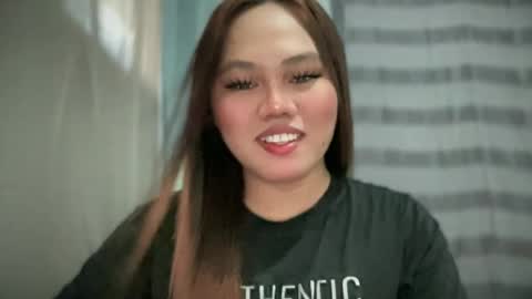 Snapshot of yourhotgirl_lyn chatting on June 23, 2026, 6:55 am yourhotgirl_lyn online show from June 23, 2026, 6:55 am