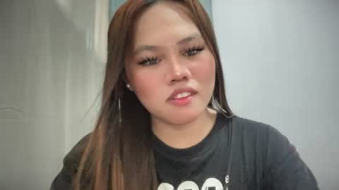 Snapshot of yourhotgirl_lyn chatting on July 1, 2026, 7:32 am yourhotgirl_lyn online show from July 1, 2026, 7:32 am