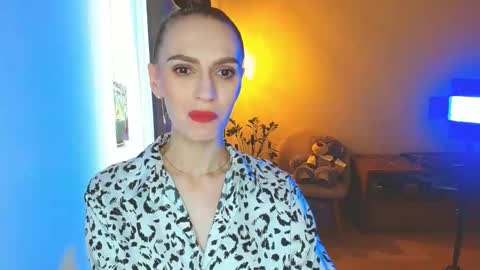 Ksyusha online show from February 18, 2026, 8:10 am