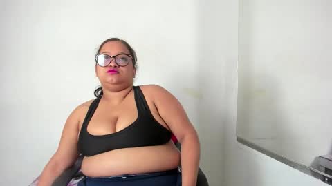 yourlittlewife online show from September 30, 2025, 11:15 am