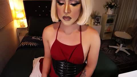 Snapshot of yourlivingonurdream chatting on March 6, 2026, 7:21 pm -- online show from March 6, 2026, 7:21 pm