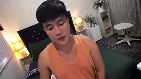 Snapshot of yourlivingonurdream chatting on March 16, 2026, 5:55 am -- online show from March 16, 2026, 5:55 am